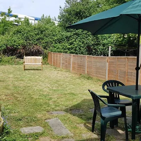 Luxury Cosy 2 Bed House With Garden 公寓